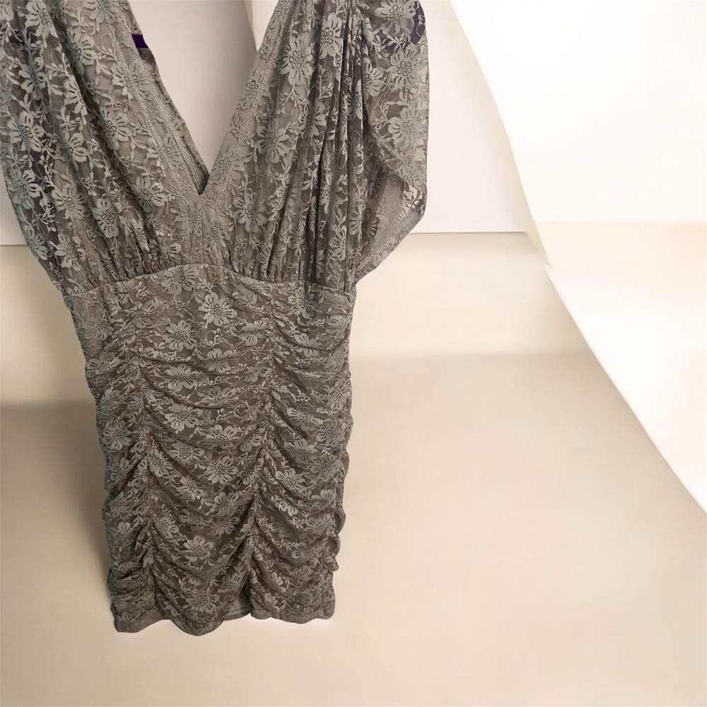 Vishes Vishes Vishes Elegant Lace V-Neck Dress XL